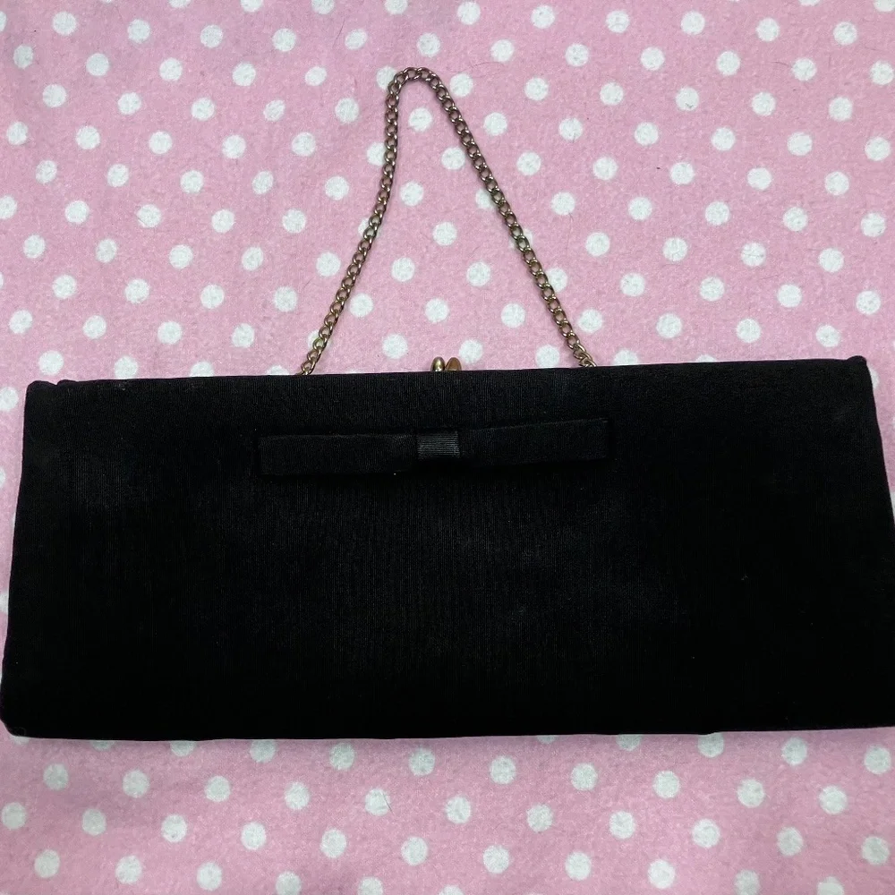 Vintage black clutch - gold clasp